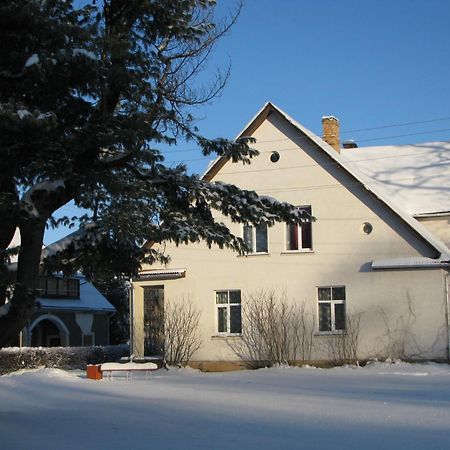 Kalna Ligzda Hotel Smiltene Exterior photo